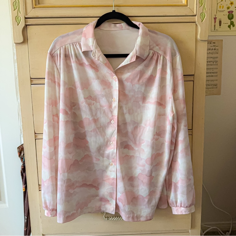 1970s Pink Cloud Novelty Print Button-Up - Picture 6 of 9